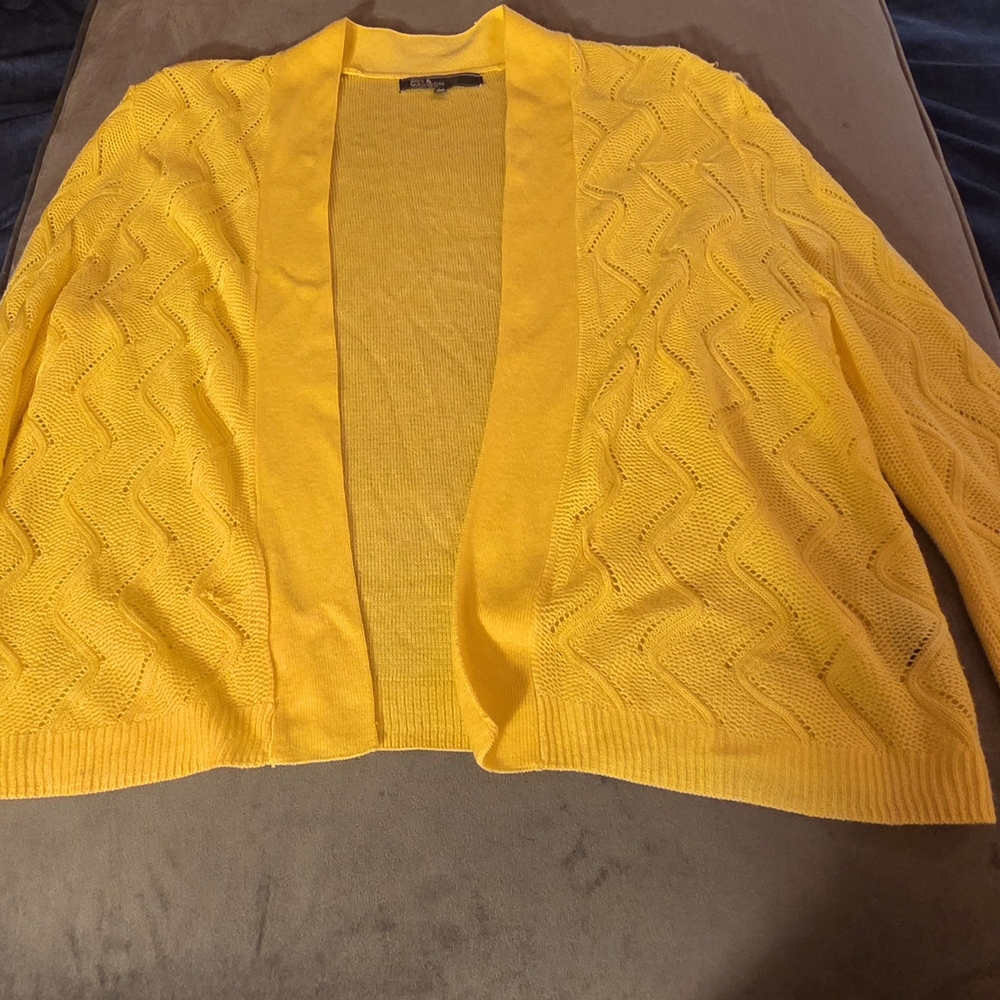 89th & Madison Yellow Textured Knit Cardigan